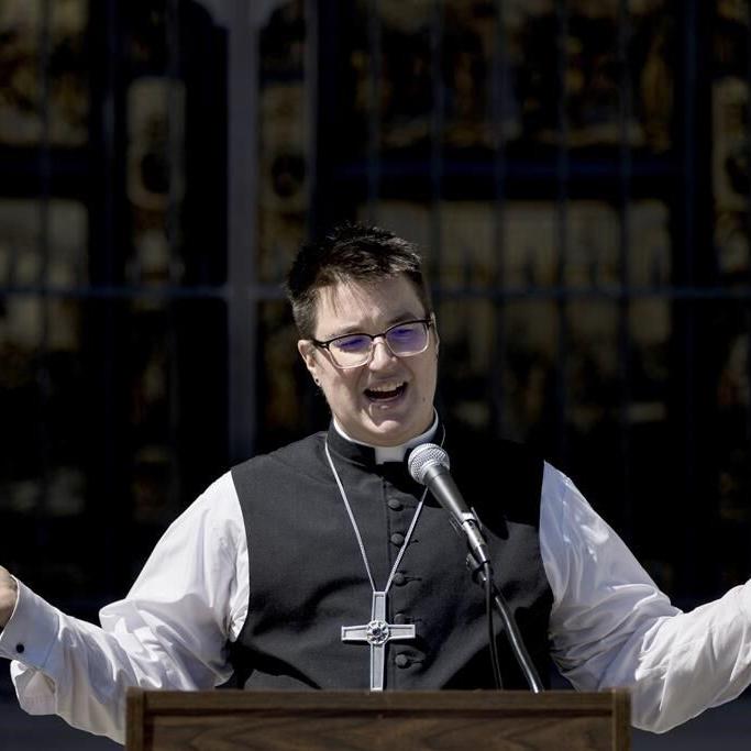 Transgender pastor claims bias, sues Lutheran denomination